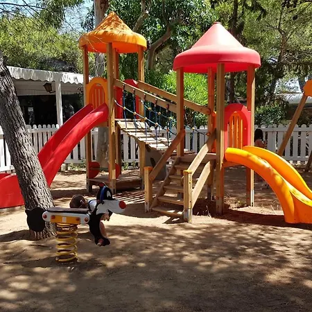 ホリデーパーク Villaggio Baia Dei Lombardi *